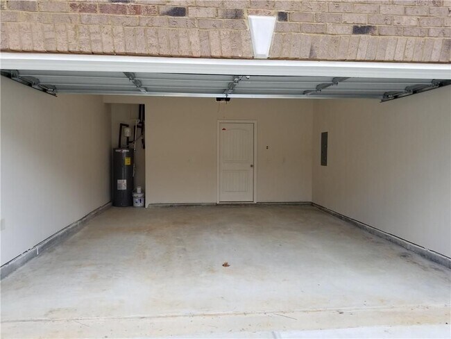 259 Green Bridge Ct SE