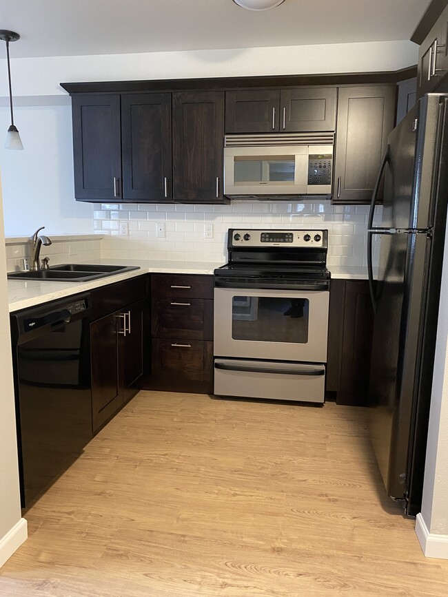 Photo - 700 32nd St Condo Unit 201