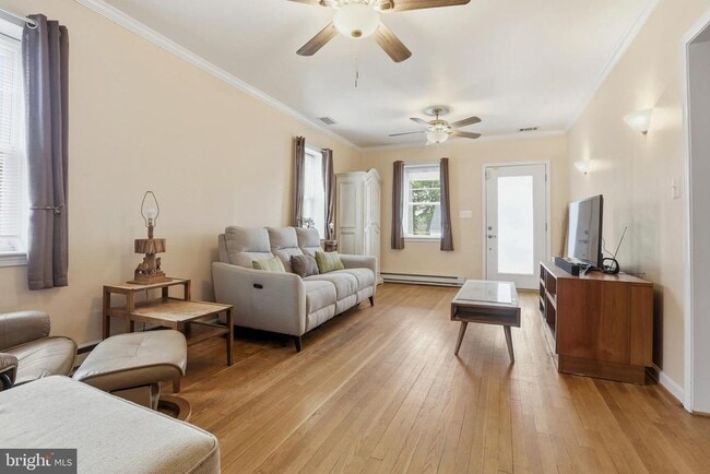 Photo - 1141 Ingleside Ave