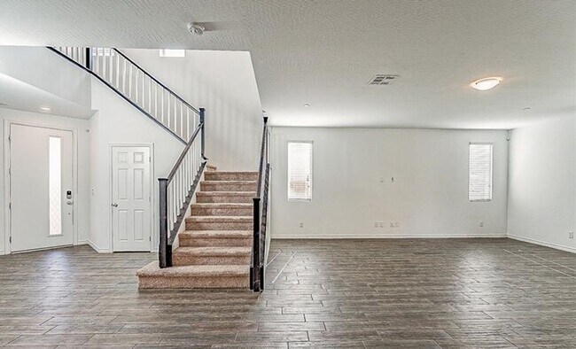 Photo - Gated 2 Story Home in Henderson