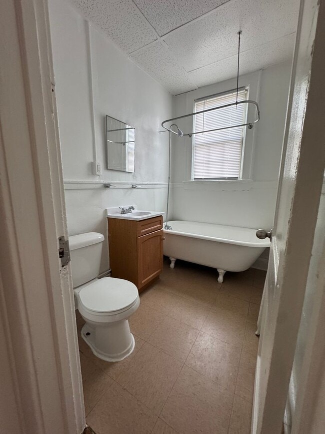 Photo - 1303 Randolph St NW Unidad 303