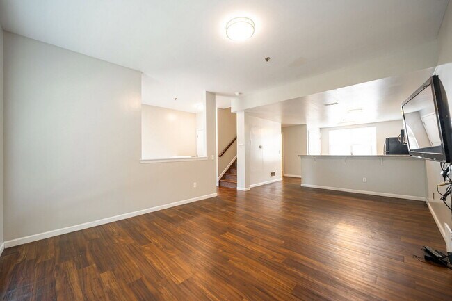 Photo - 269 E 12th Ave