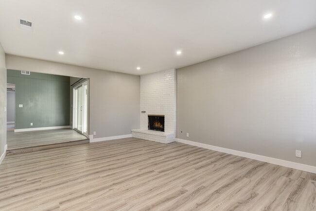 Photo - 9626 Knickers Ct