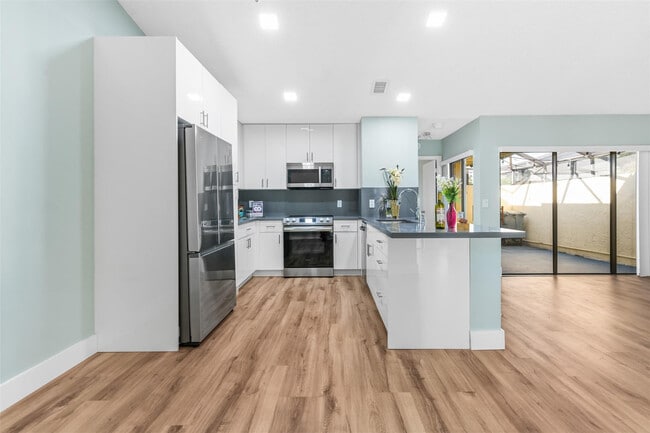 Photo - 9109 SW 21st St