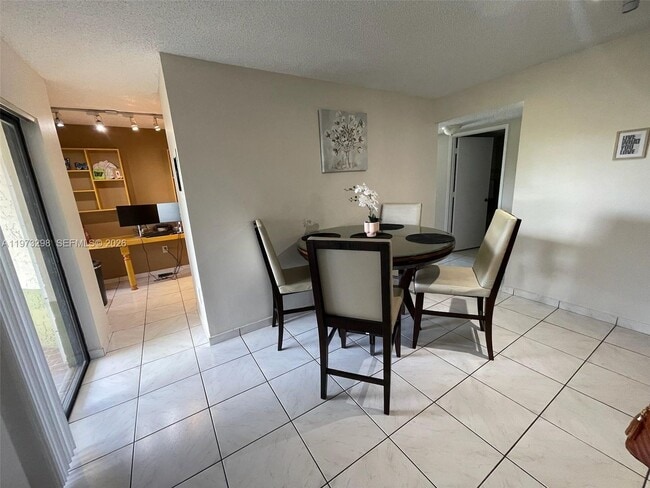 Photo - 9010 SW 125th Ave