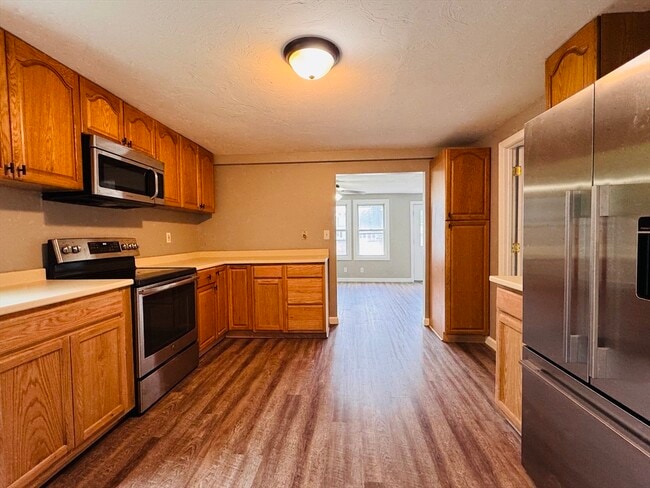 Photo - 83 W Grove St Unit 1