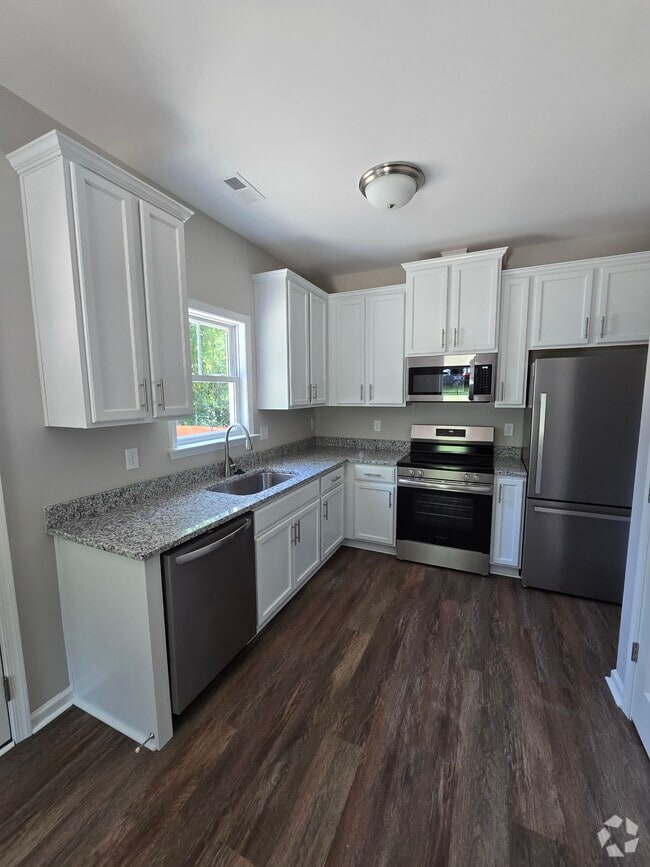 Building Photo - 814 Jackson Dr Rental