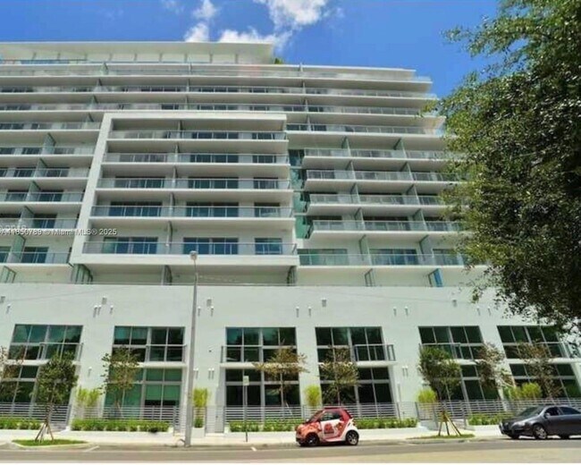 Building Photo - 1600 SW 1st Ave Unit 605 Rental