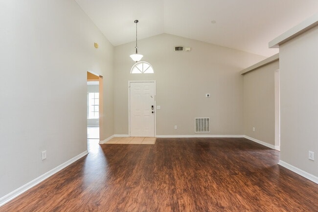 Photo - 1033 Shale Trail St