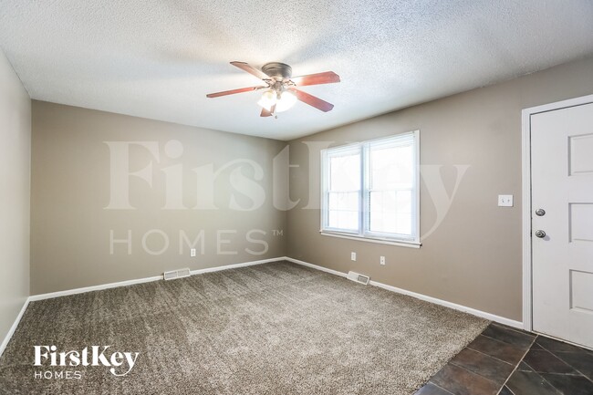 Photo - 1909 SW Keystone Dr