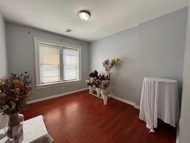 Photo - 276 Morris Ave Unit 3