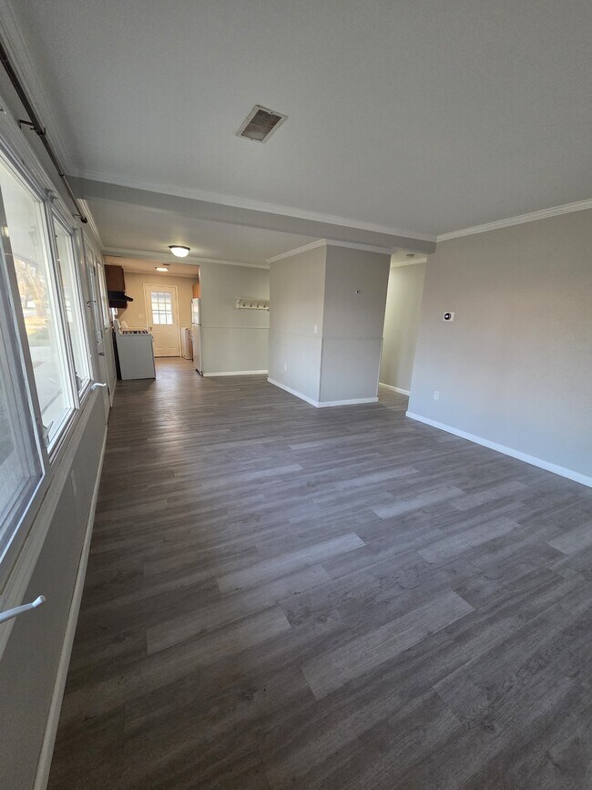 Photo - 2210 Capri Ave