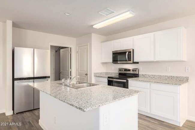 Photo - 1203 W Elm Ave