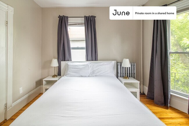 Photo - Room in Shared 4 bed/1 bath home Unit A