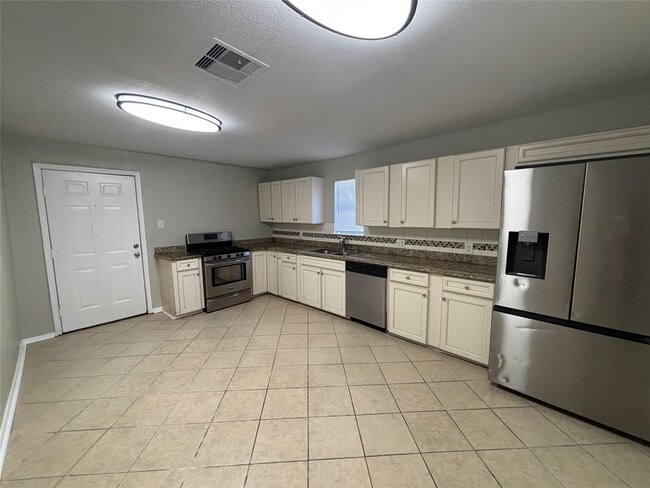 Photo - 2613 Avenue K