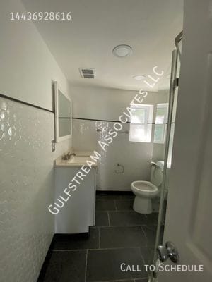 Photo - 122 S Carlton St