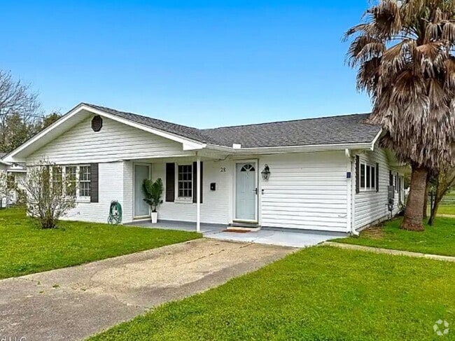 Building Photo - Gulfport 4 Bedroom Rental