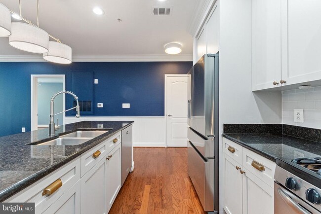 Photo - 1115 Cameron St Unit 311