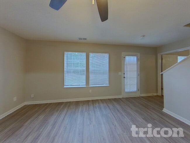 Photo - 2048 Lake Carolina Dr