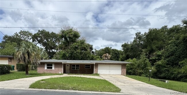 Building Photo - 722 Sherwood Ave