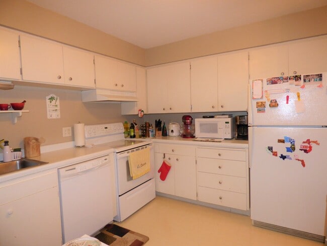 Photo - 410 6th Ave SW Unit C3