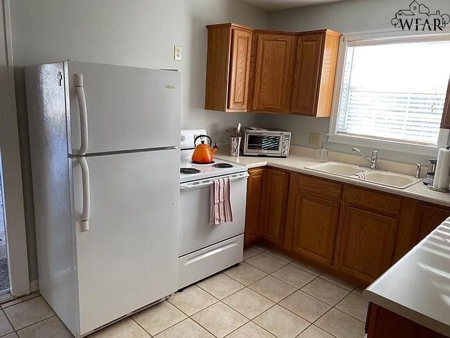 Photo - 1806 Victory Ave