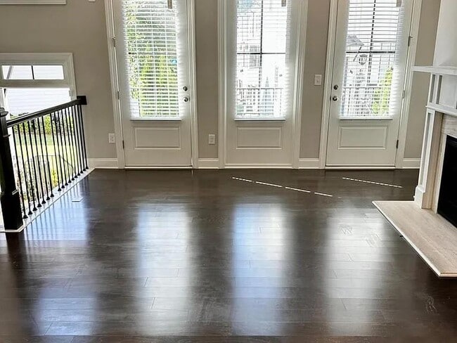 Photo - 1772 Morningtide Ln NE