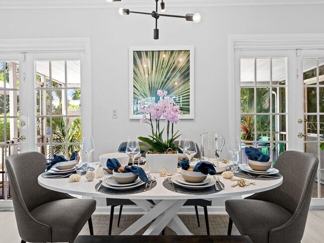 Photo - 1900 NE 19th St