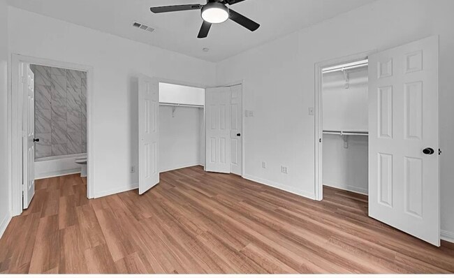 Photo - 1612 James Ave