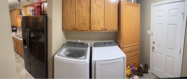 Photo - 1107 Justice Ave