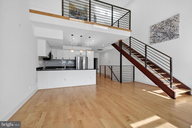 Building Photo - 1328 Maryland Ave NE