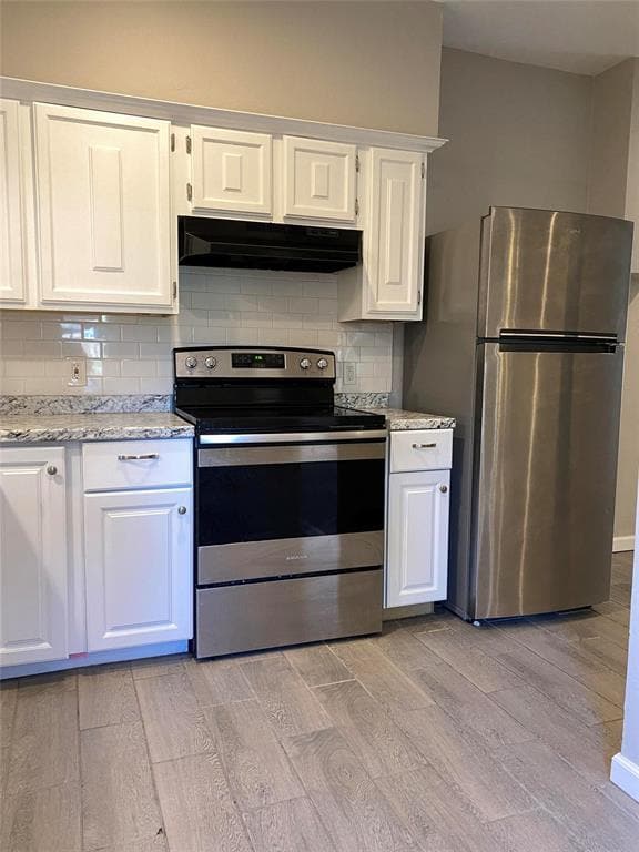 Photo - 325 W 2nd St