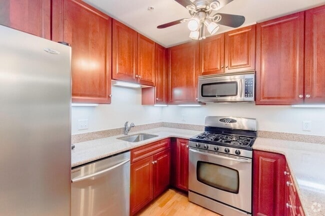 Building Photo - 318 Rindge Ave Unit 1 Rental