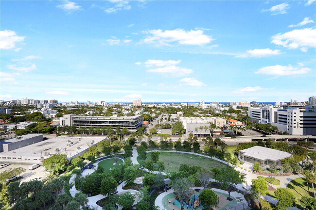 Photo - 650 West Ave