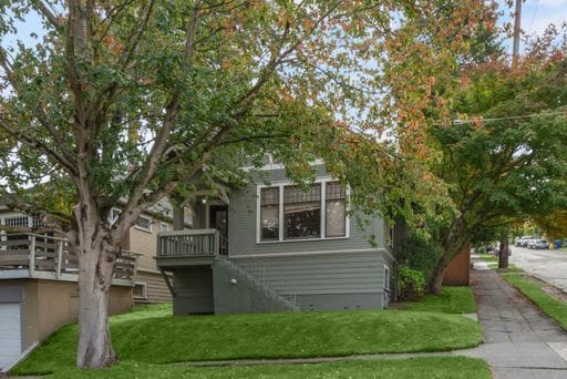 Building Photo - Craftsman Home in North Queen Anne!
