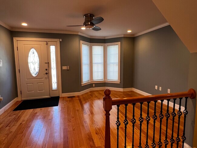 Building Photo - 54 Holton St Rental