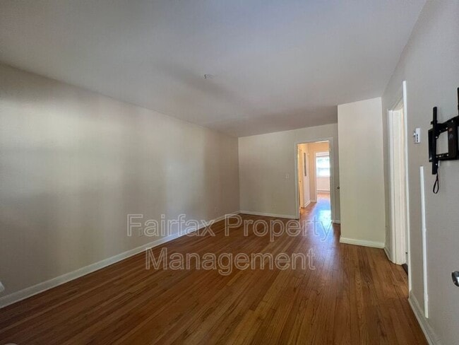 Photo - 1937 Morehead Ave