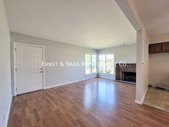 Photo - 3527 Pine Ave