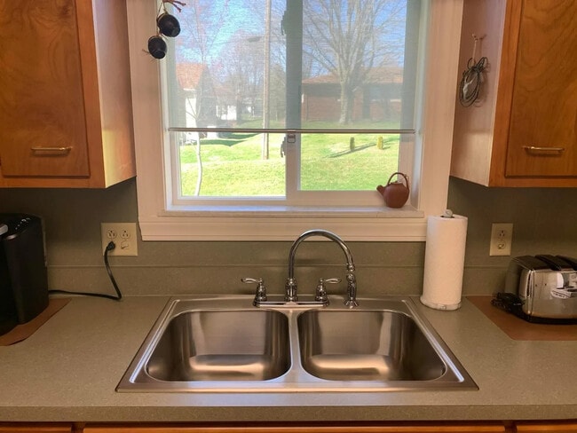 Photo - 5 Eastmoor Dr