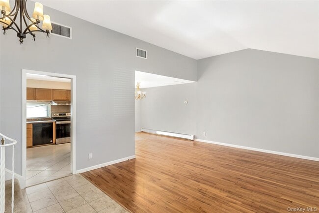 Photo - 15 Ingram Dr