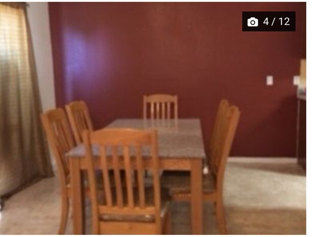 Comedor muebles no incluidos - 1920 Beatrice Ave