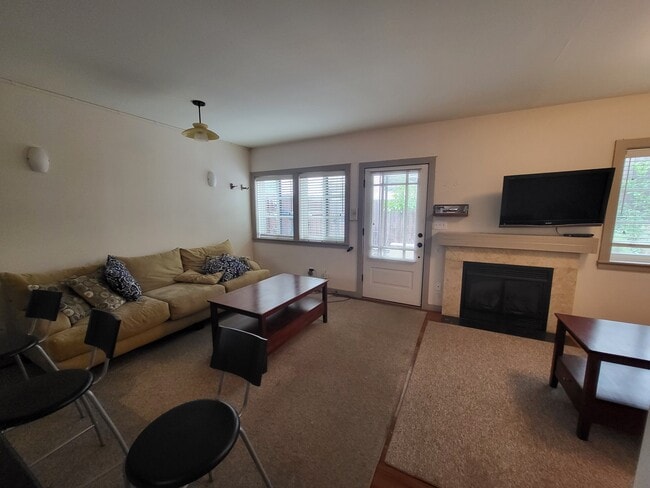 Photo - 2459 Hilgard Ave