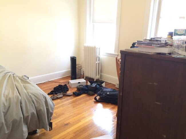 Photo - 52 Charlesgate E