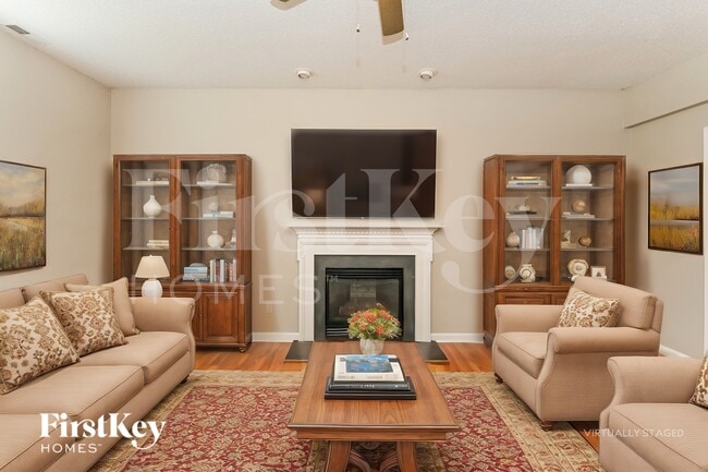 Photo - 236 Patrick Ave SW