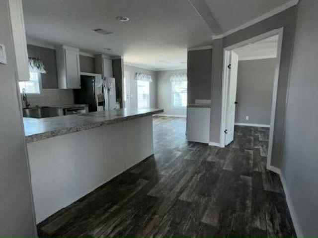 Photo - 6141 Balboa Ave