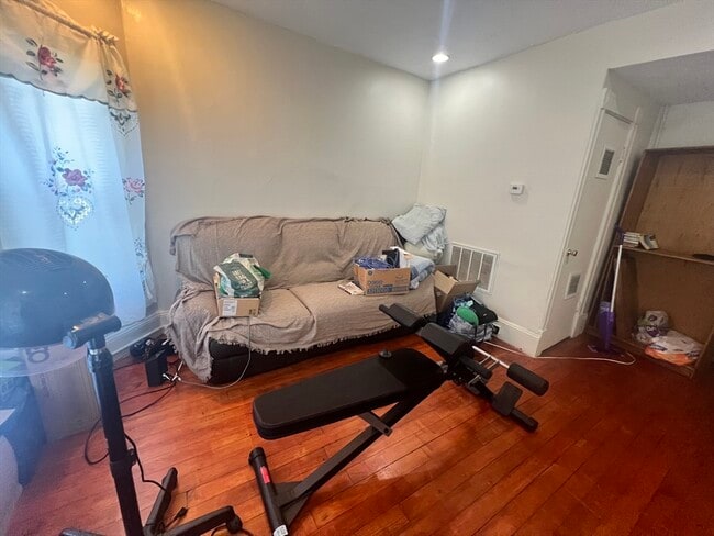 Building Photo - 75 Intervale St Unit 2 Rental