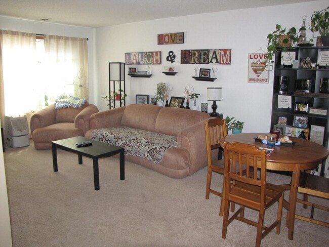 Photo - Convenient Location  *2Bed/1.5Bth plus Loft* Townhome in Apple Valley. Avail Sept. 1