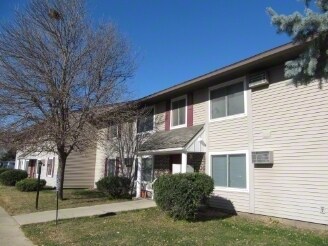 Fox Meadows Apartments - Fox Meadows Apartments