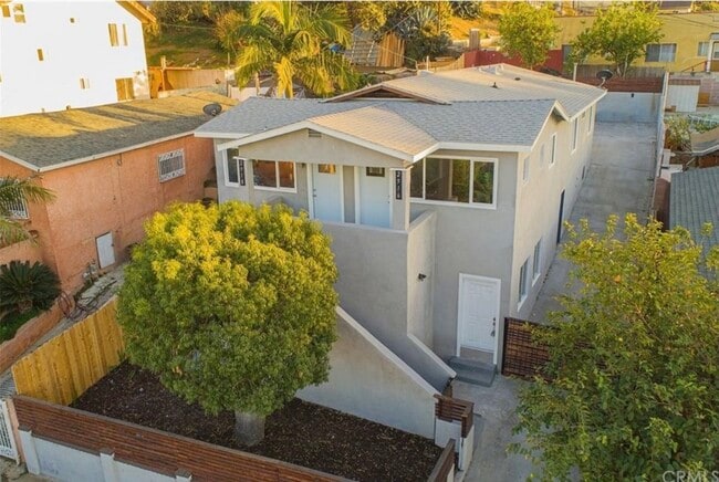 Building Photo - 2916 Marengo St Rental