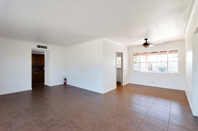 Photo - SFR in CENTRAL LOCATION - CLOSE TO U OF A